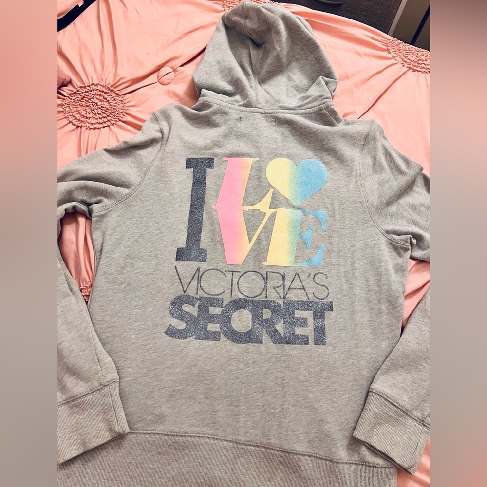 Victoria’s Secret hoodie 💗